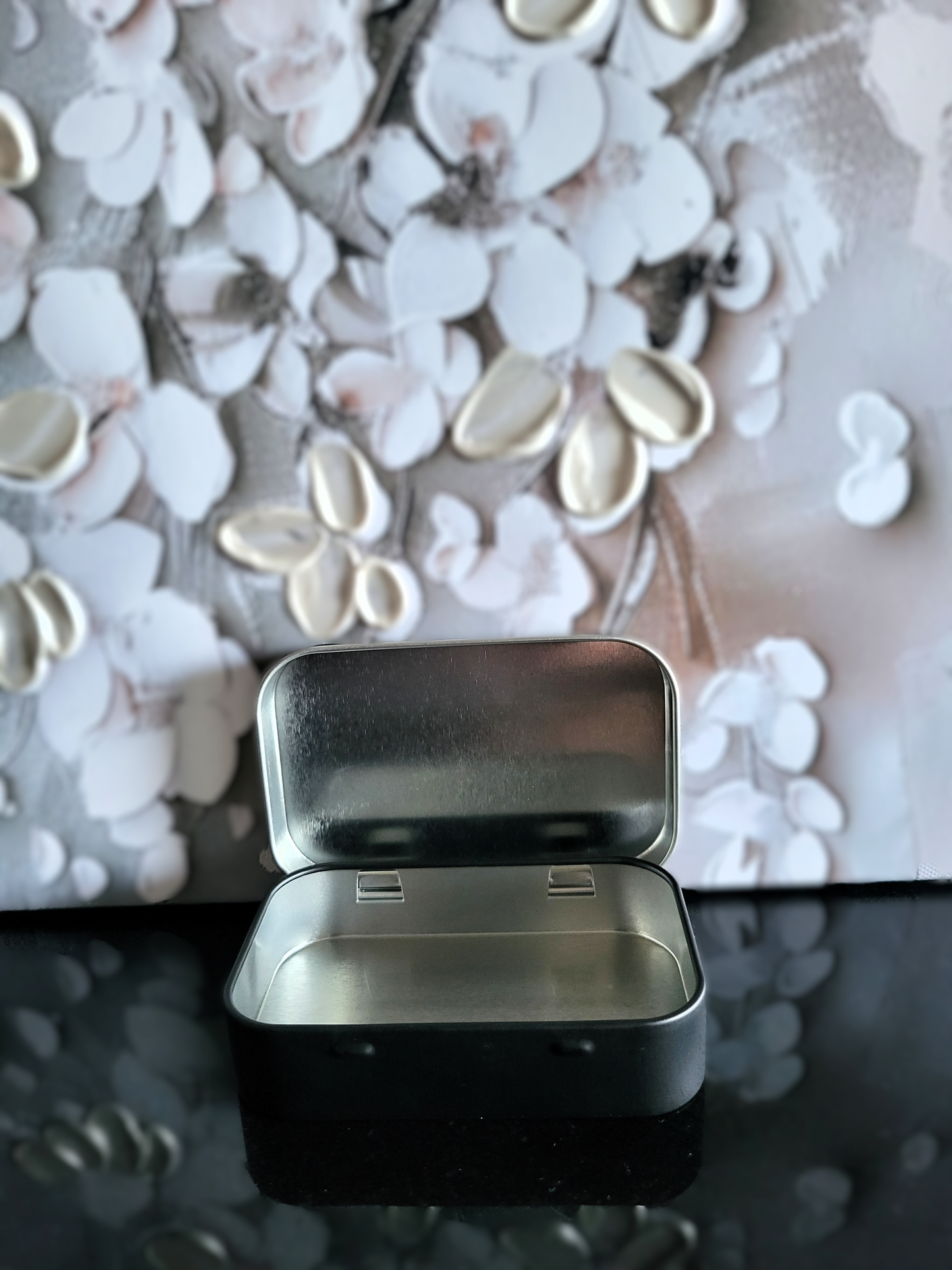 Leere Metallbox mit Deckel – praktische Aufbewahrungsdose in Schwarz – vielseitige Dose für Notgroschen, kleine Geschenke, Kräuter, Gewürze oder Reiseutensilien – robuste Metalldose ideal zum Gravieren – ALPCUT Designbox